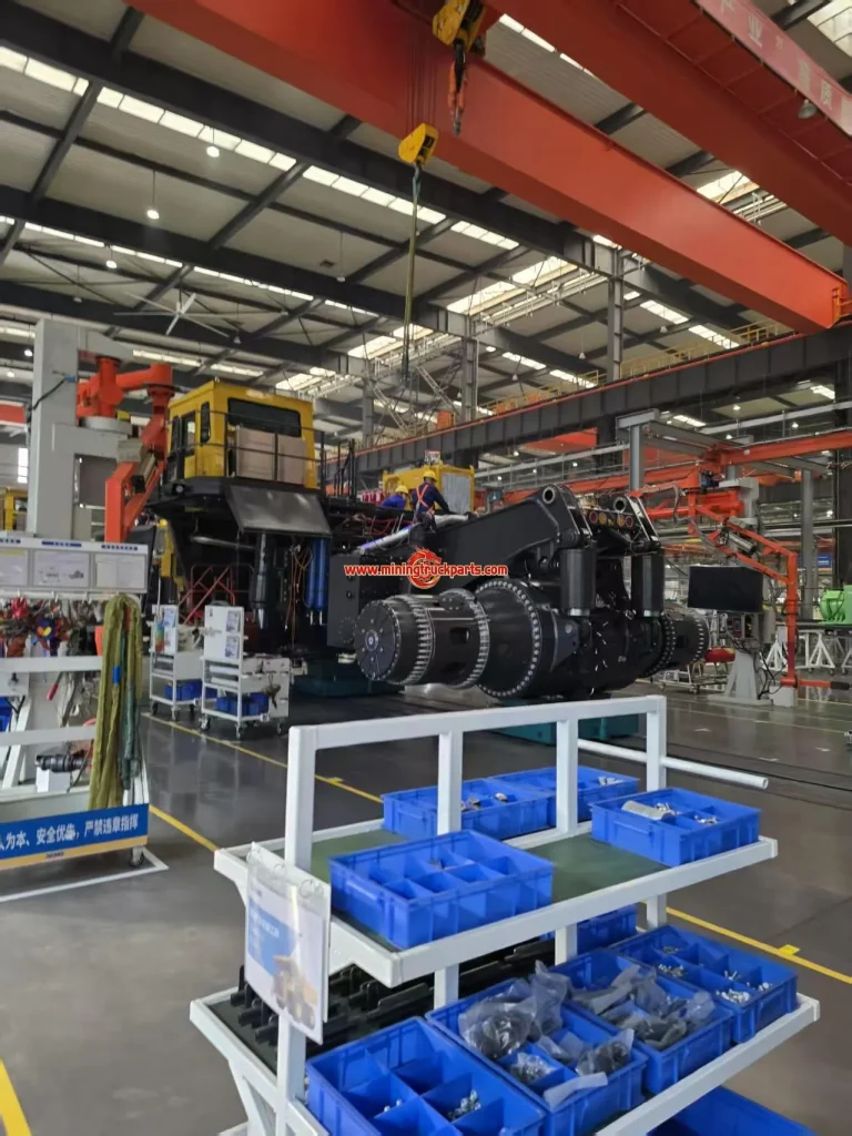 图片[10]-Warehouse-Mining Truck Parts