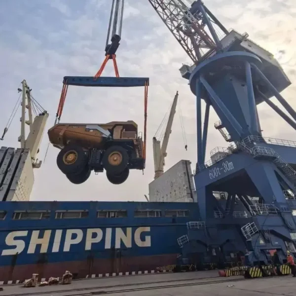 Port Authorities Collaborate to Improve Business Environment: Sany Heavy Equipment’s Hybrid Mining Trucks Shipped for the First Time from Yingkou Port